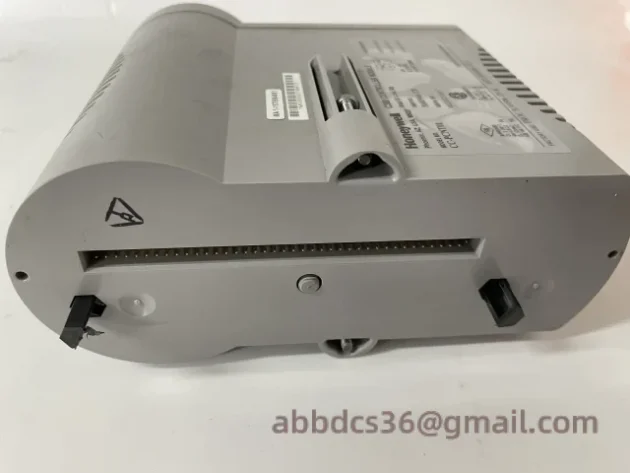 Honeywell Controller CC-PCNT01 - Advanced Industrial Control Module