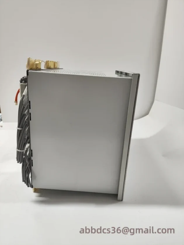 ABB REC670 Advanced Relay Protection Module 1MRK002814-AB