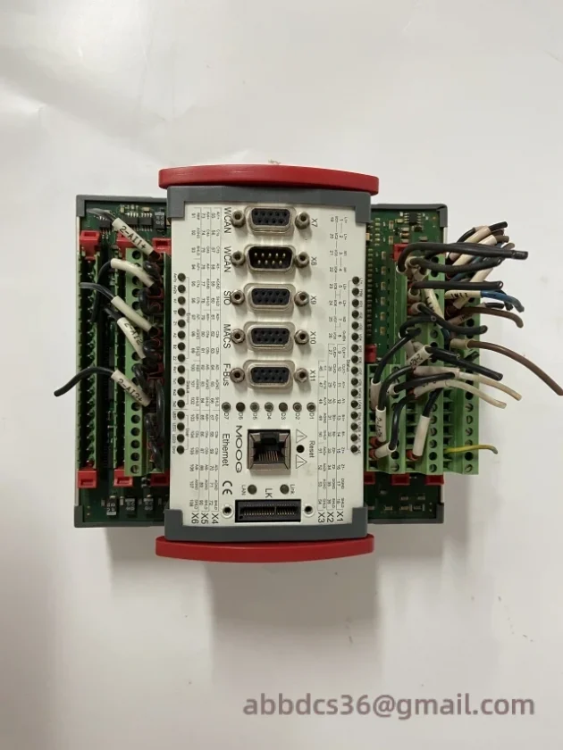 MOOG D136-001-007 Industrial Control Module
