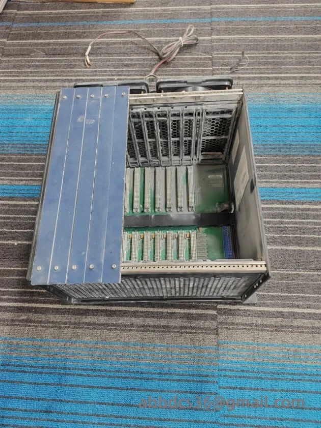 GE IC698CHS009A - Industrial Control Module