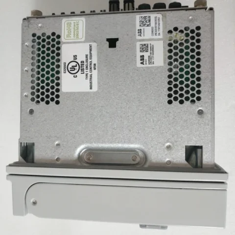 ABB REF615A_1G HAFNAEFCBGC1BQK11G Industrial Control Module