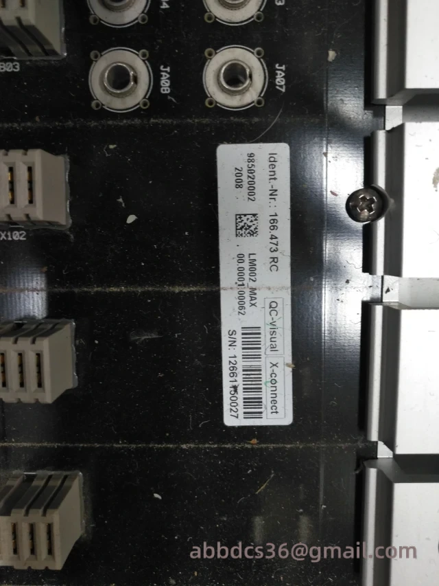 HIMA_LM002_MAX_985020002_2.webp HIMA LM002_MAX 985020002 - Digital Input Module for Industrial Automation